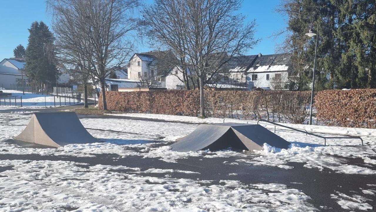Gemuetliche Ferienwohnung Reinsfeld מראה חיצוני תמונה